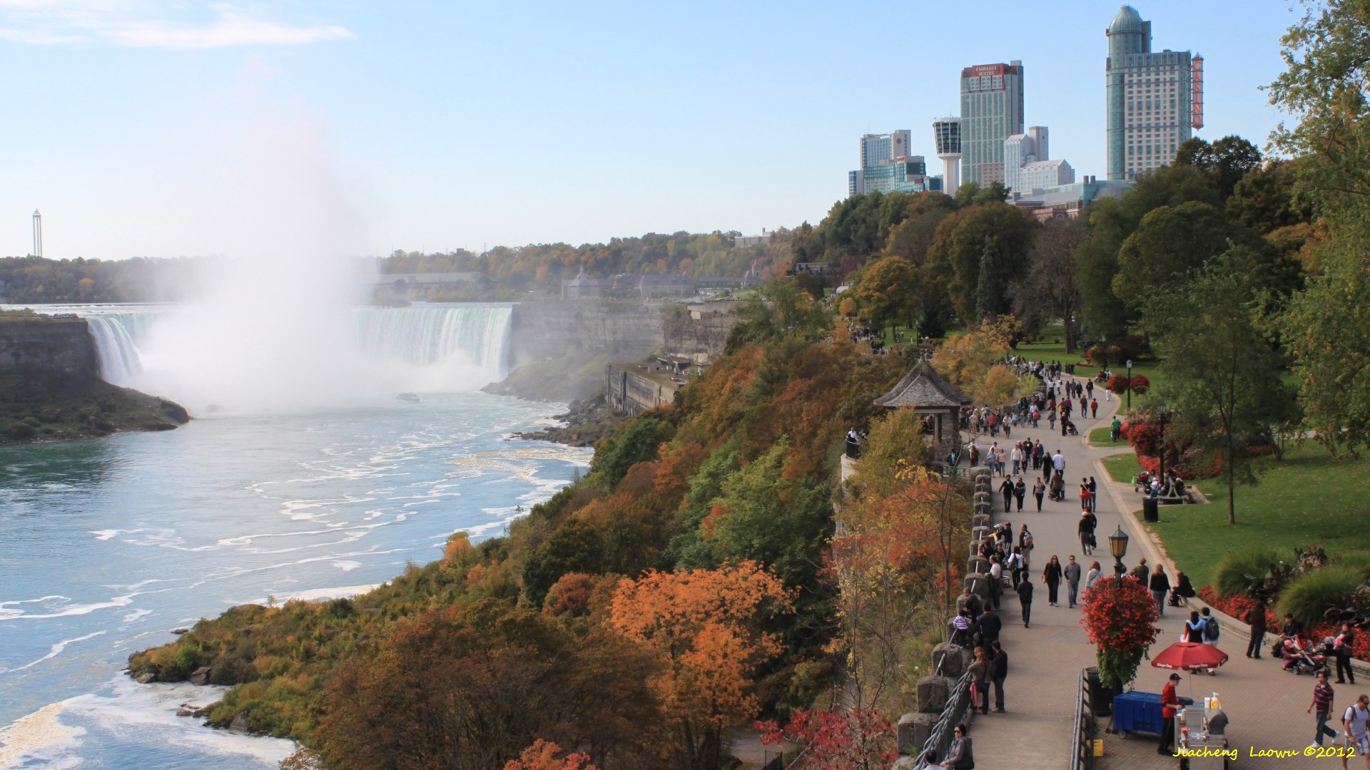 Horseshoe Falls and Scenary Path