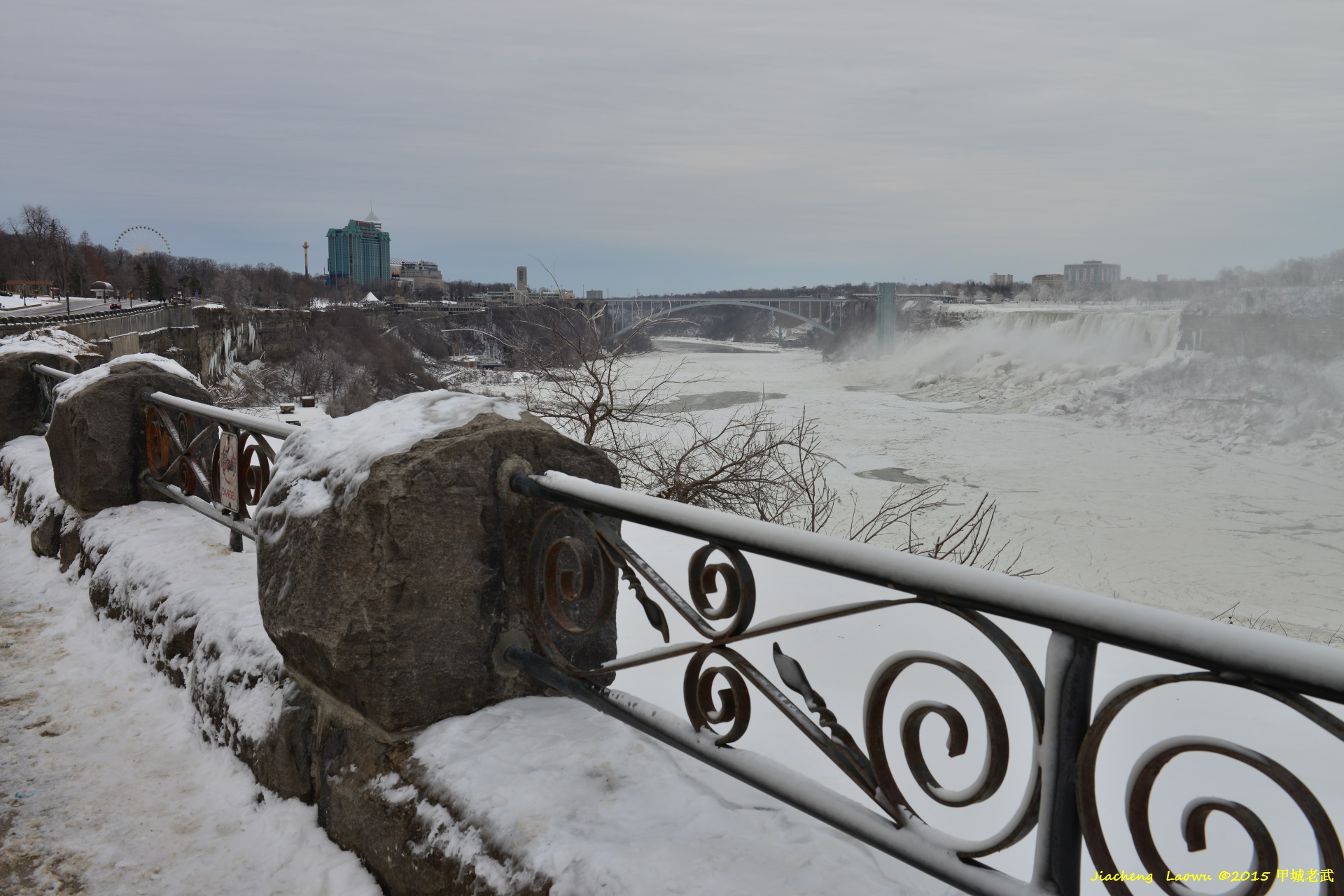 Niagra Falls Rainbow Bridge 